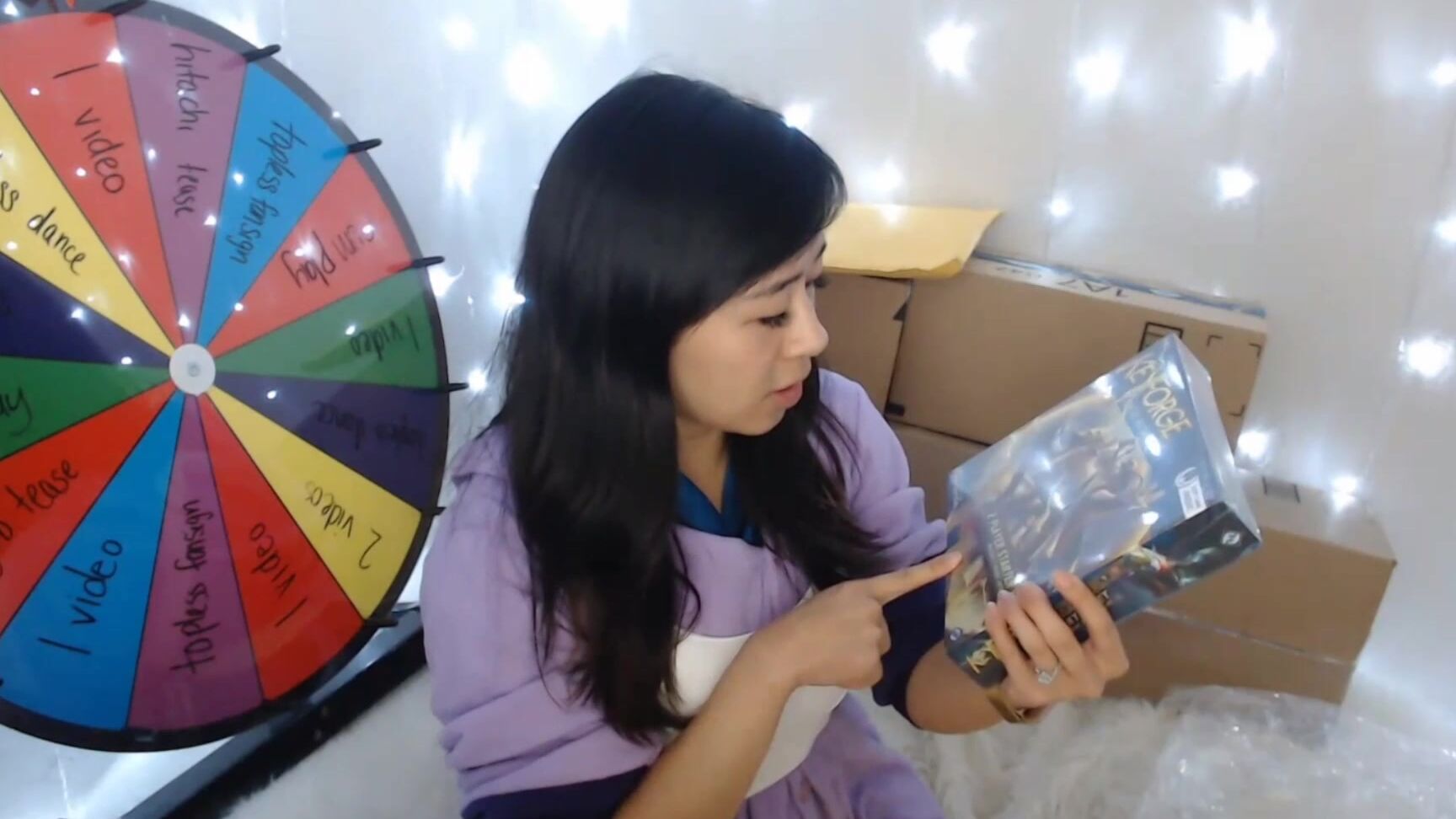 Kaedialang Belated Christmas Present Opening Stream Thank You To All Who Sent Me Presents And Watche