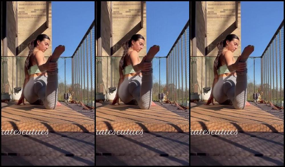 Goddess Kate Aka Katescutiies Onlyfans A Little Yoga For You All On This Beautiful Fall Day How Are We Liking The Leg Warmers I Think 6