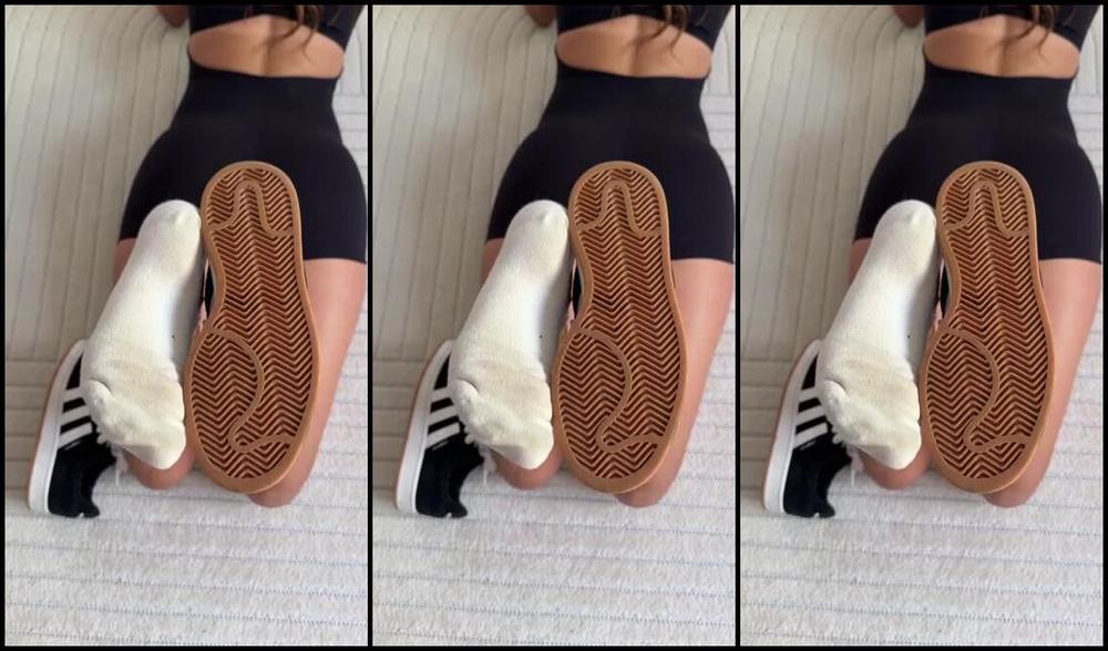 Barebylola Nicknamed Barebylola 07 31 2025 Onlyfans Video Thank You Letty For The Dedication You Put Into Unpacking My Feet After Sports