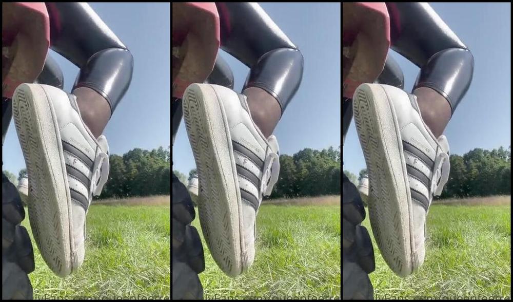 Queenfeetred Nicknamed Queenfeetred Onlyfans Video 8719