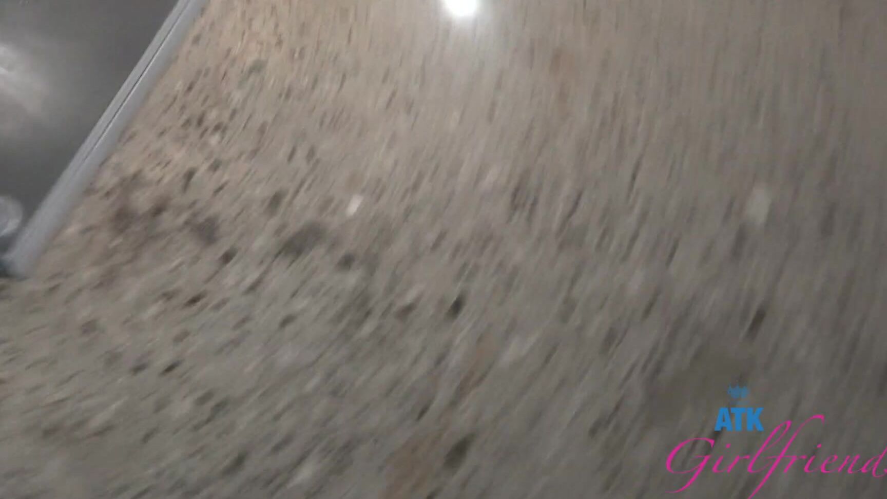 "Imani Valor" POV, Pissing, Blowjob Imani Valor - Auto Museum 1 SiteRip