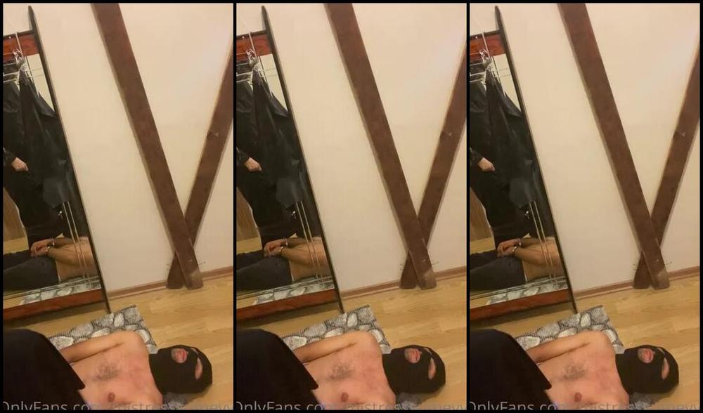 Mistress Smeyye Aka Mistresssumeyye Onlyfans Yemei Ineyip Zorla Elleri Bal Olan Kpeime Yedirdim Oxlyoxly