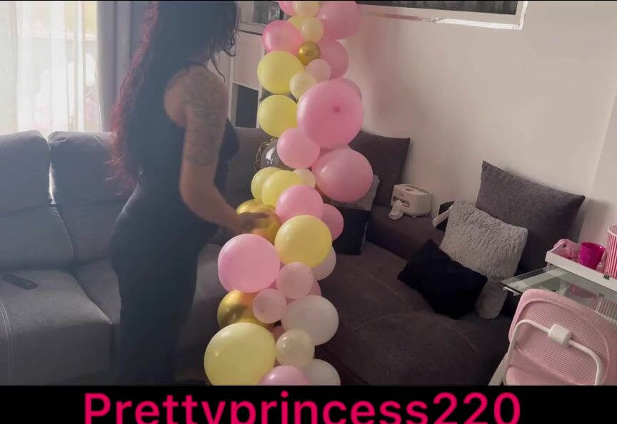 Prettyprincess220 12 12 2023 Onlyfans Video Balloons Whit Farts