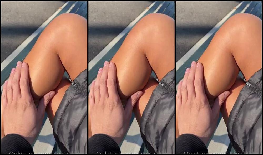 Alexia Ramsey Onlyfans Public Foot Teasing In The Park Cold As Hell Sorry Been Mia Had To Go Away For Work But I M Back