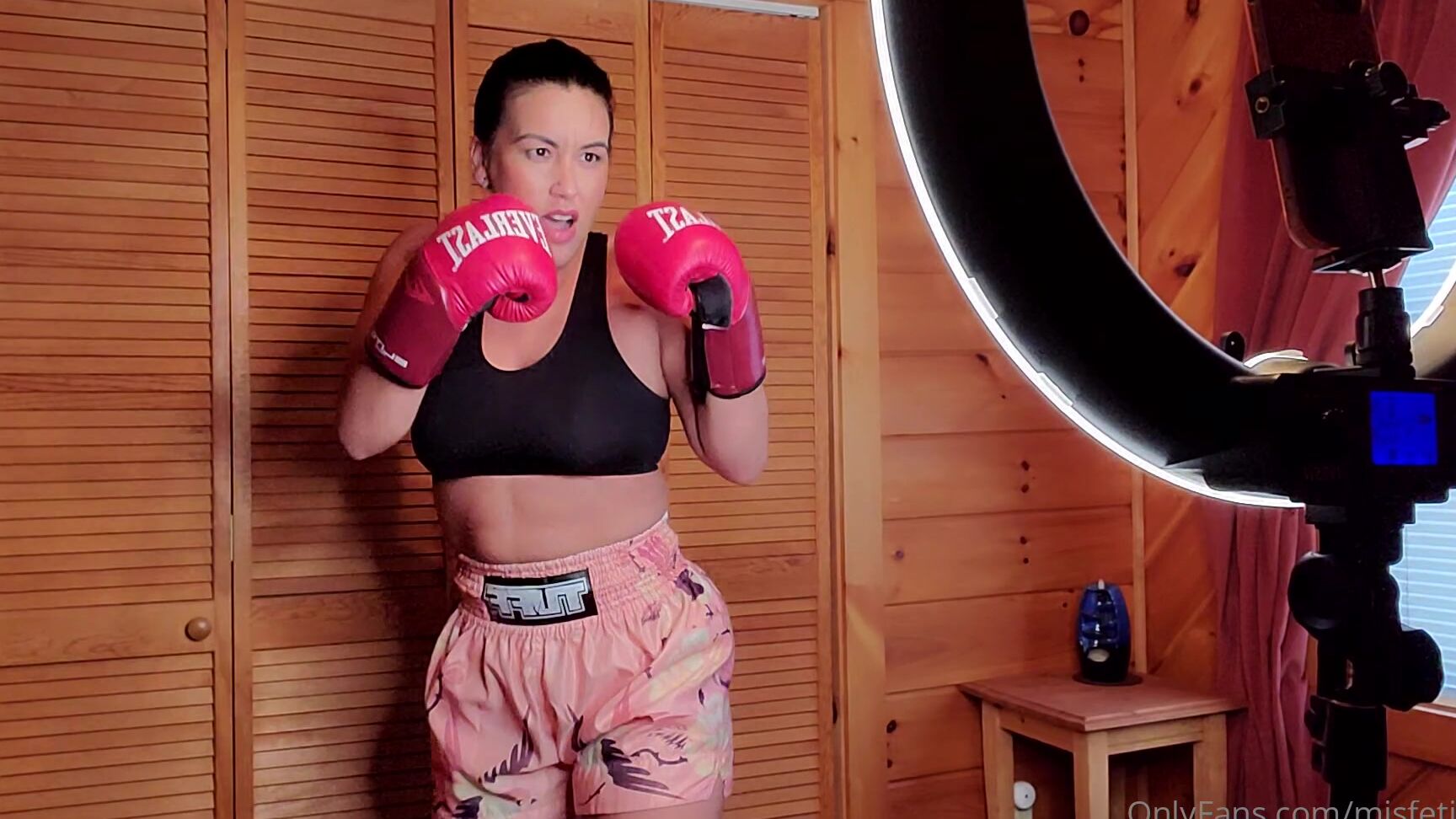 mjsfetishes-16-03-2022-2394883974-full-fantasy-boxing-skype-show-20min-absolutely-hilarious-trash-talk-brand-new-boxin