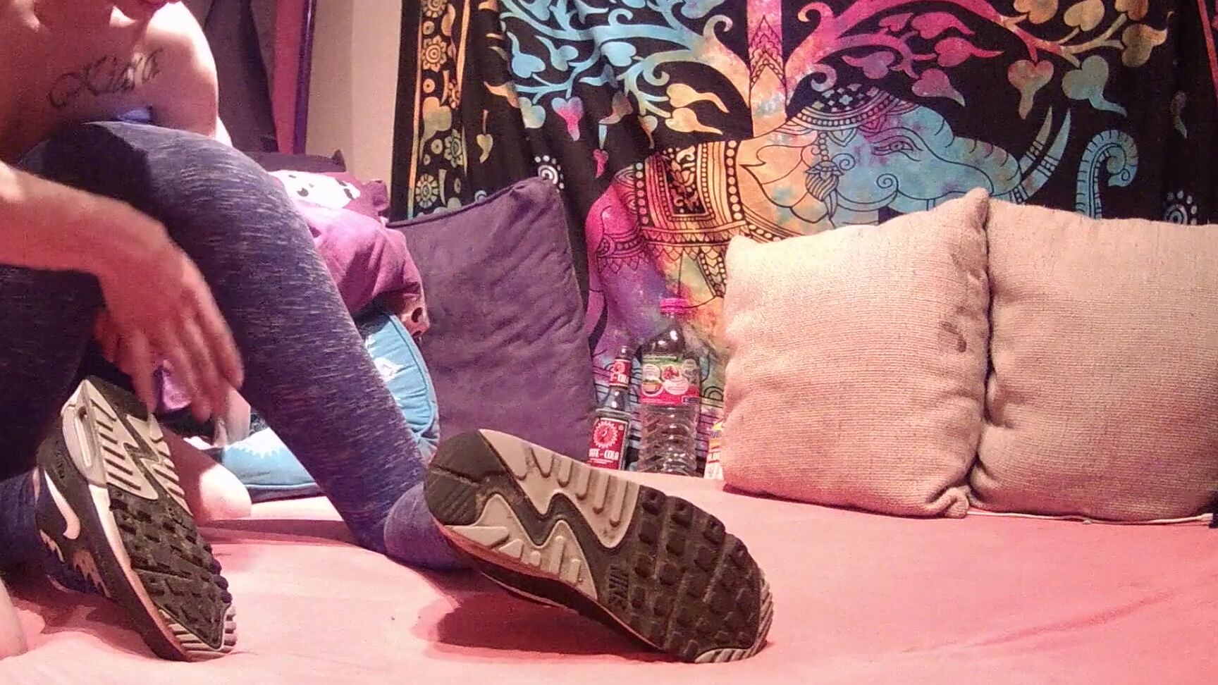 xxxpaarxxx oral creampie auf air max entladen Pornhub