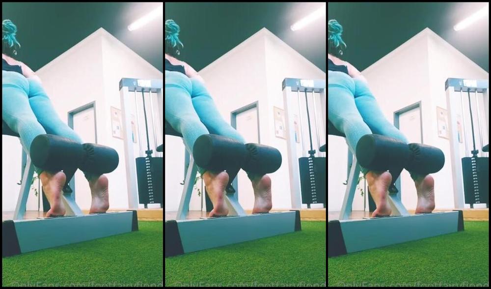 Freakyfjondaxxx Onlyfans Gym Teasingwhat Is There Hotter Than That Honestlyam Definetly Going To Rub My Kitty To This