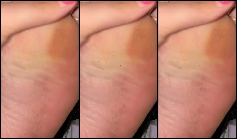 Sofieesoles Onlyfans Over This Past Winter My Feet Out My Smelliest Slippers I Was Wearing Em All Day2