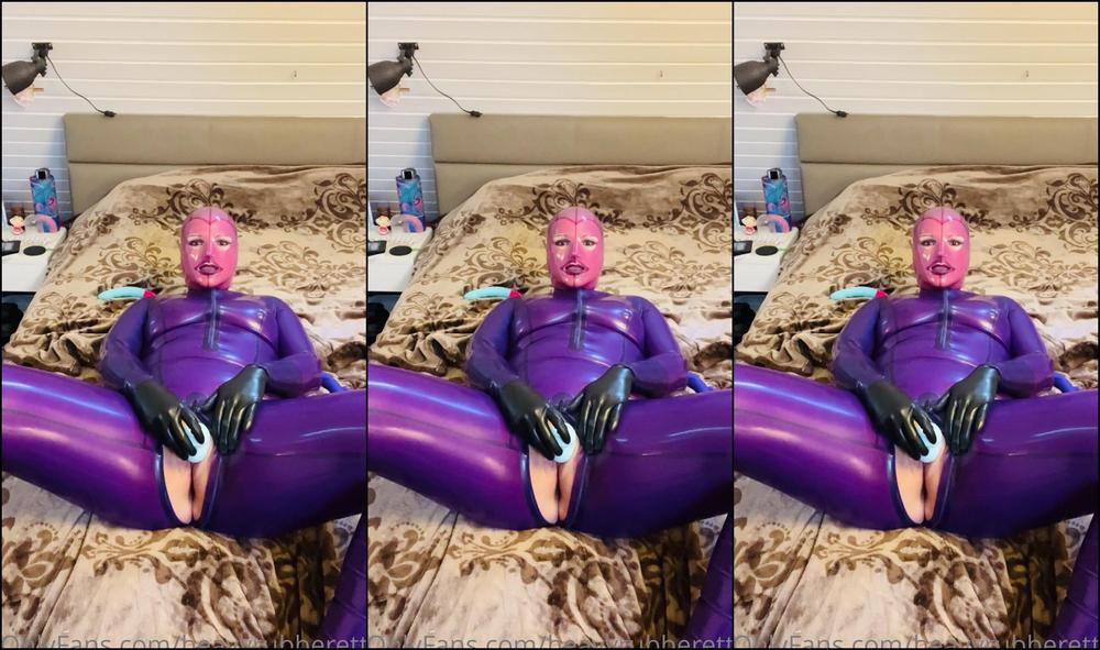 heavyrubberette-07-01-2022-2311599611-one-of-you-lovelies-asked-if-i-could-make-a-video-where-i-get-into-my-latex-and-masturbate