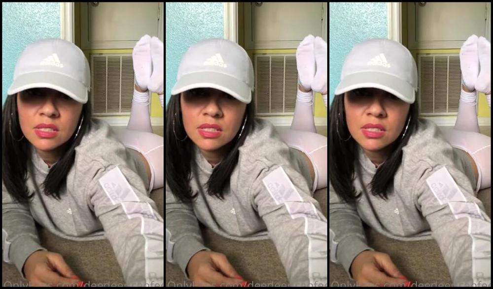 Deedeericanfeet Onlyfans Gm As Requested Thanks Dear For Patiently Waiting White Sock Tease In The Pose