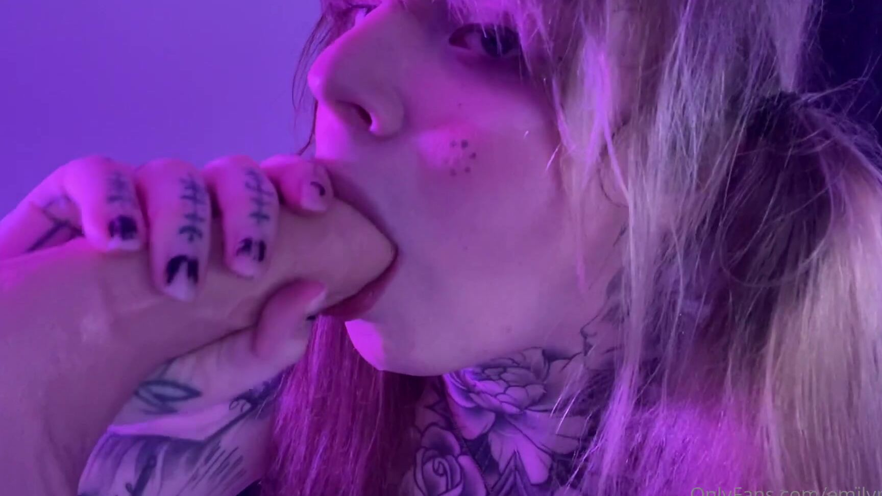 Emilypiexo Maybe You Could Make It A White Christmas All Over My Face Just Like In This Vid