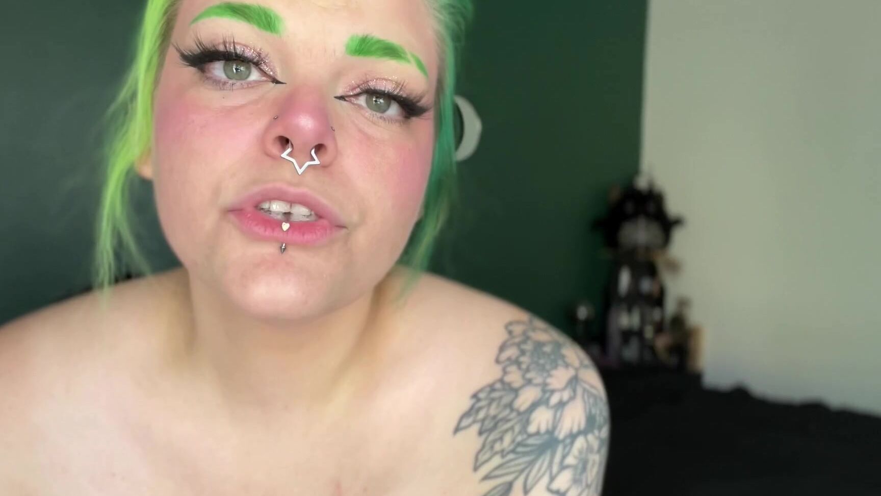 Ariaeisley 3471216865 09 06 2024 New Video Spit Princess