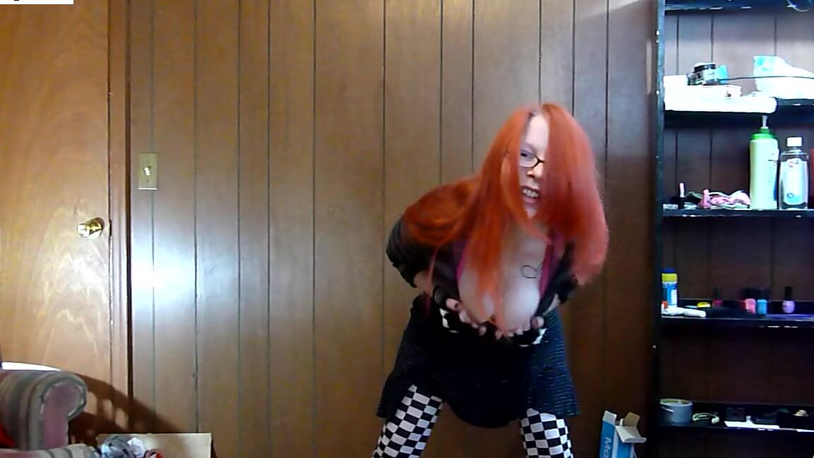 Caitlyn Stripping To Pay Rent To The Landlord