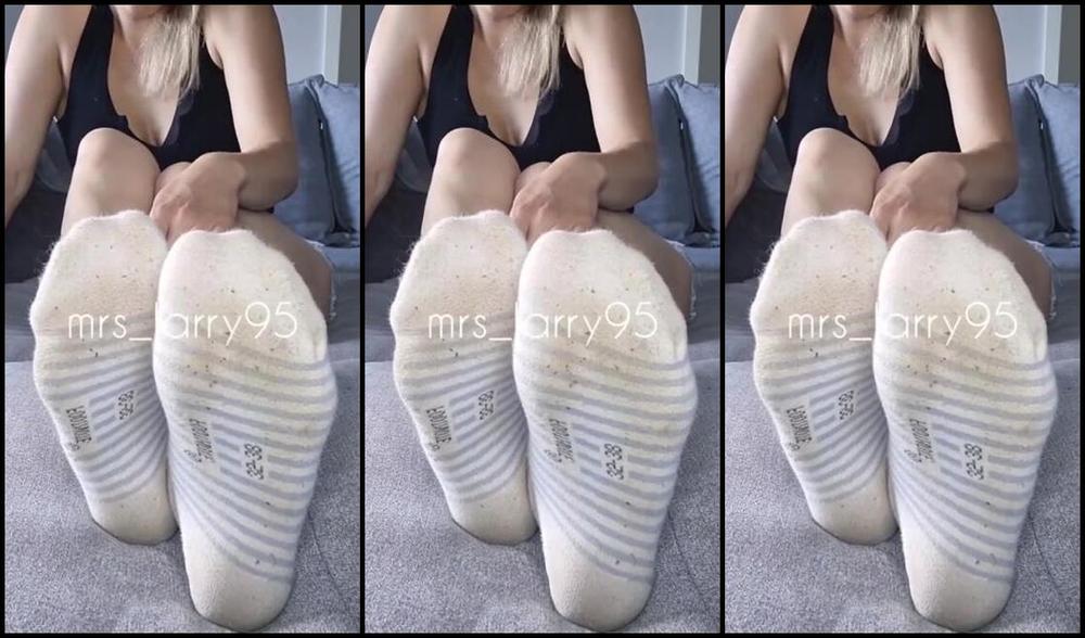 Mrs Larry Onlyfans Diese Liegende Position Gibt Deinem Kopf Den Perfekten Kick Und Dazu Bekommst Du Noch Meine Stimme