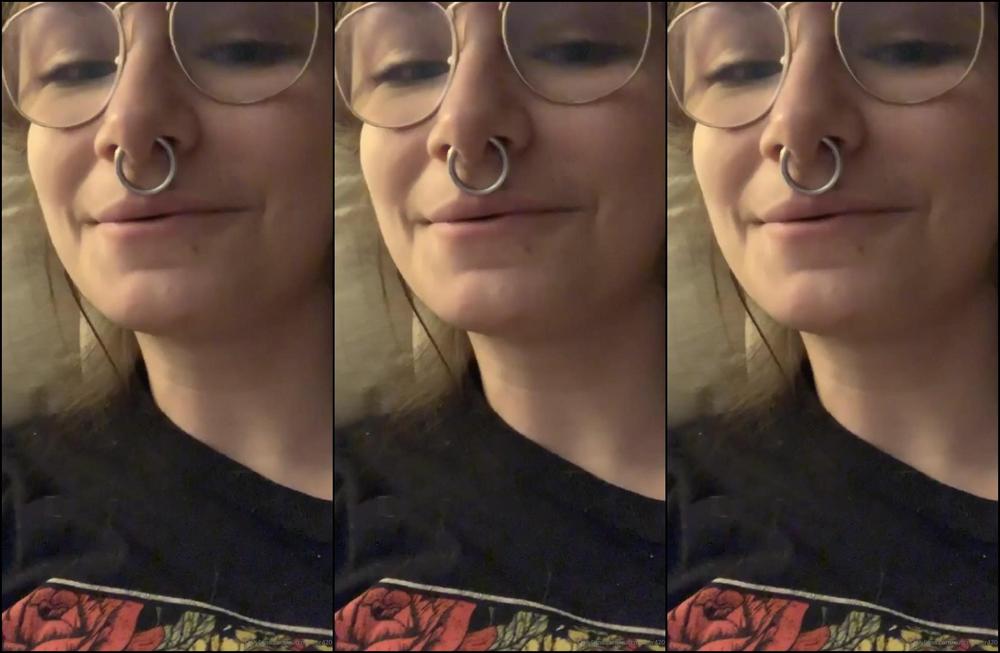 Succmaster A Snap Story About My Sexual Adventures I Look Like Not Hot But If Ur Curious About My Vo