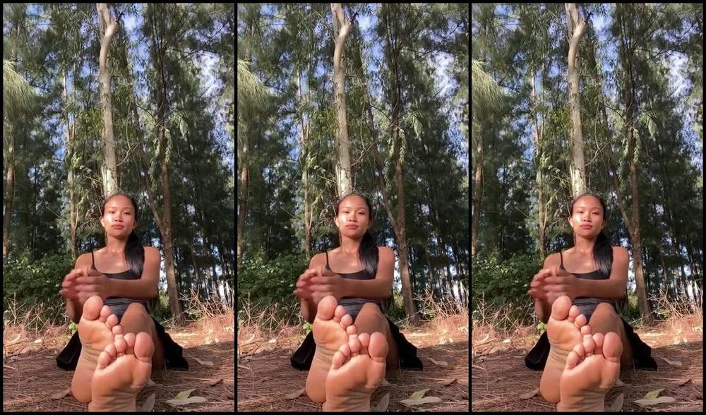 Goddessnutty2 Onlyfans The Sun Was Setting The Sunlight Poured Into The Feet