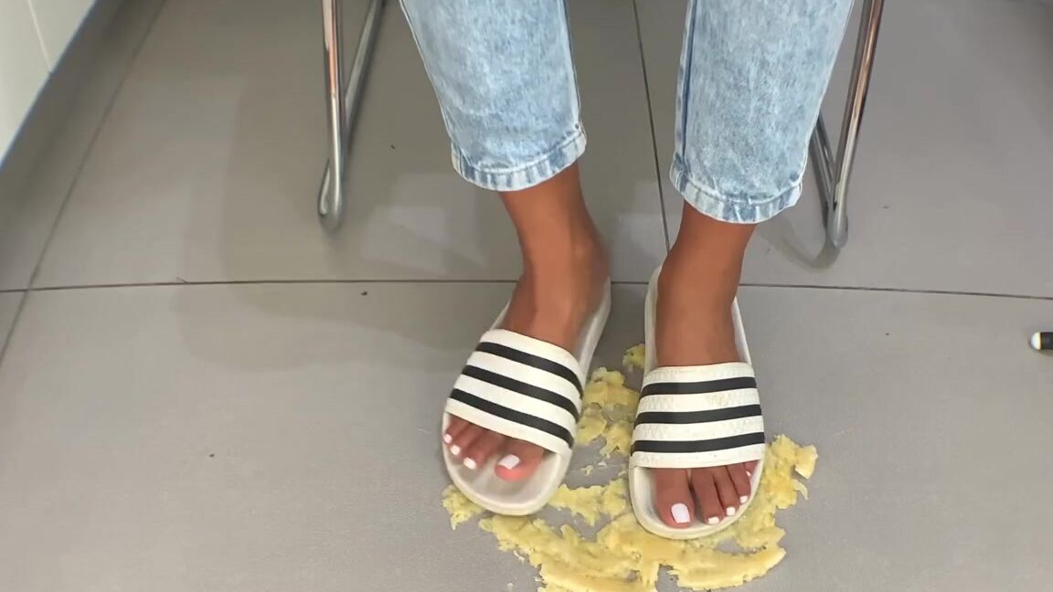 Mistress Enola Onlyfans Im Gonna Make You Eat This From The Floor Then You Will Thank Me Ajp