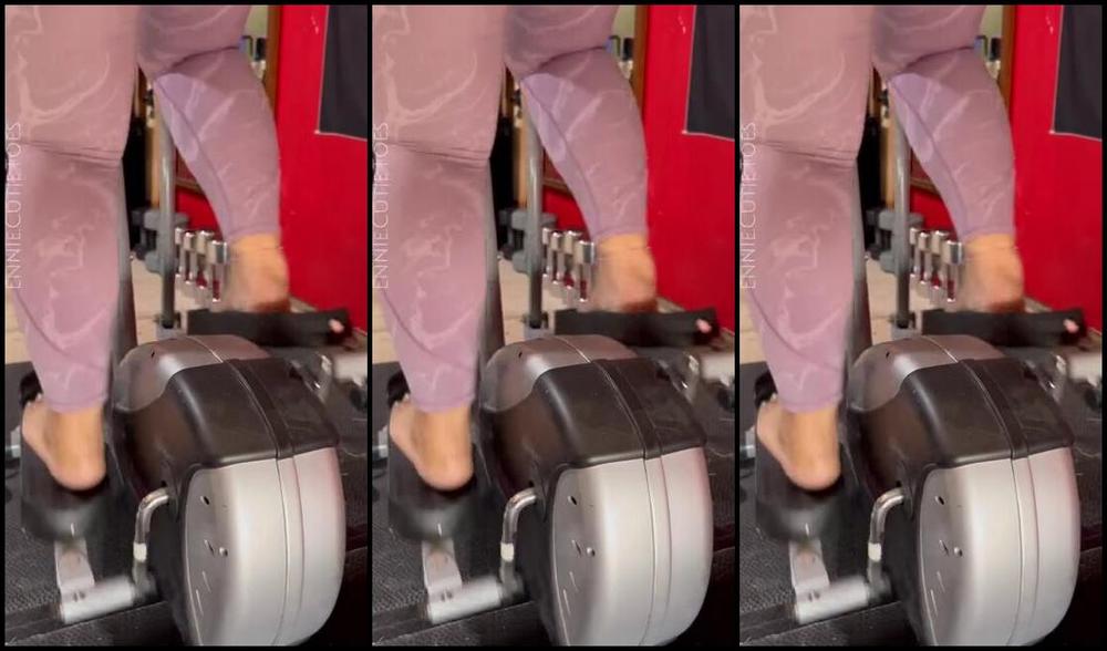 Ennie S Toes And Soles Nicknamed Enniestoes Onlyfans Busy Day Work Out With Me And Take A Big Deep Whiff