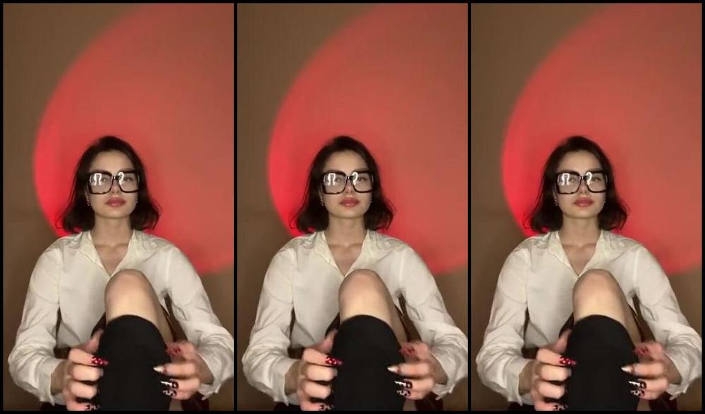 Marta Petarda Nicknamed Itsmartapetarda 02 12 2024 Onlyfans Video I Take Off My Tights And Show Off My Fragrant High Soles In A Plaid Skirt