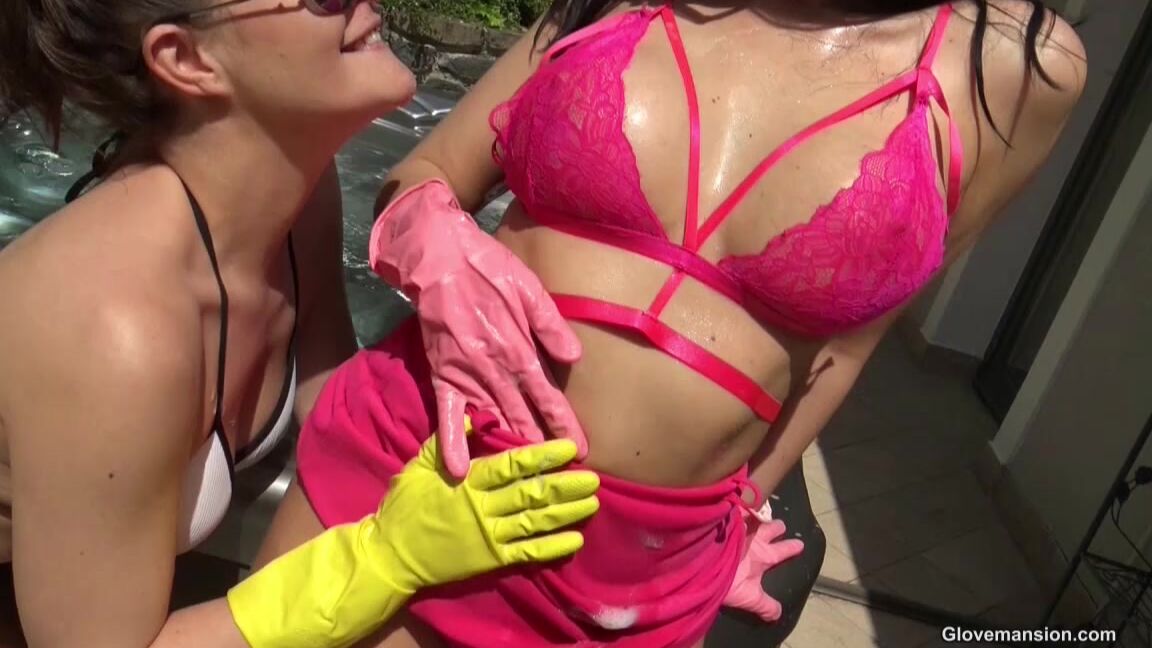 Glovemansion Rubber Glove Sex With Kira And Dolly Part