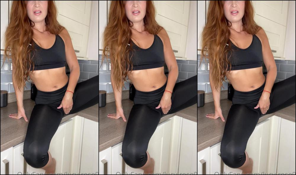 lucy-rose93-22-07-2021-2170449014-i-was-super-horny-after-my-workout-so-i-squirted-all-over-my-kitchen