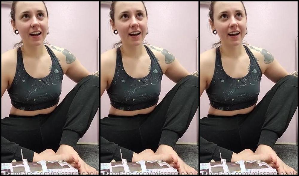 Missarcanaplus Nicknamed Missarcanaplus Onlyfans Socksmas Day 8 You Better Be Hitting The Like On All These Socksmas Videos If You Plan To Win I