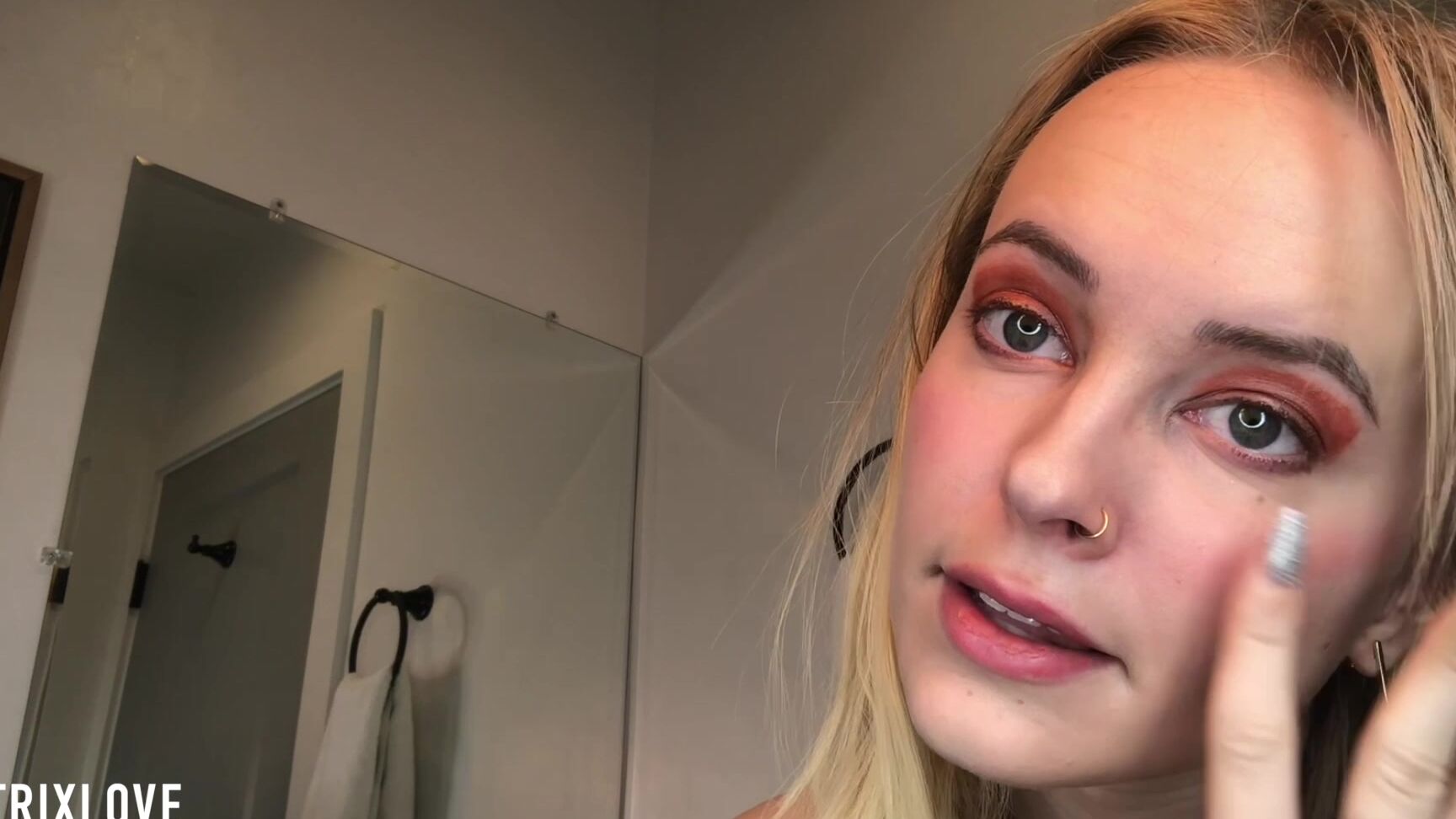 Beatrixlove Sissy Makeup Tutorial