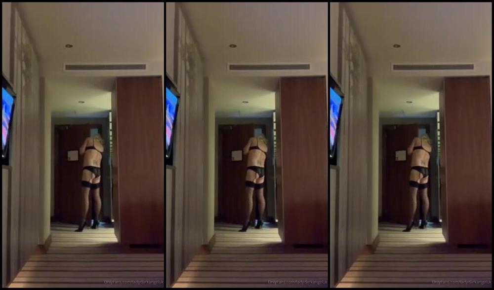 Ladydarkangeluk Onlyfans Video My Slave Sent Me Of Proof He Took Delivery Of His Room Service Meal Like I Told Him