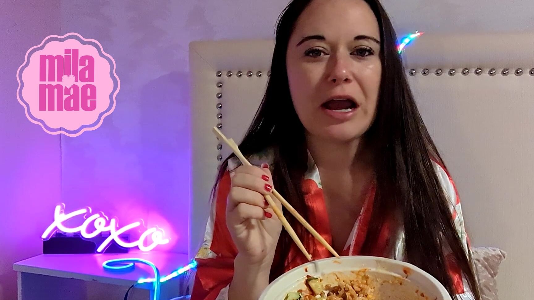 Mila Maexo Poke Bowl Mukbang