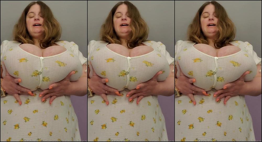 Sarahrae Happy Sunday Guys