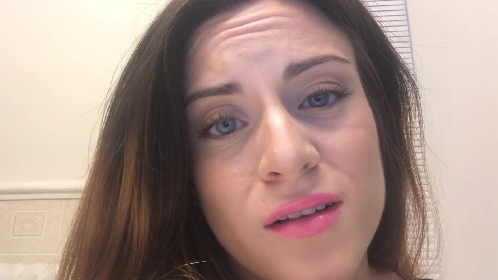 Kallmekrystal Slutty Gets Facial Manyvids