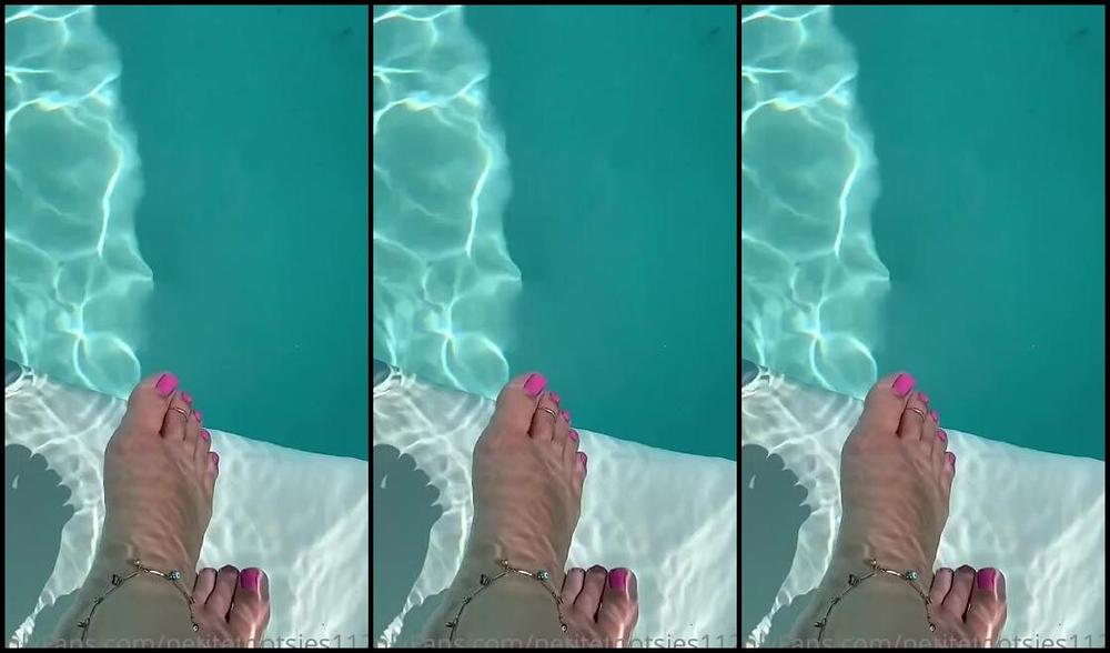 Petite Feet Penelope Aka Penelopestootsies739 Onlyfans Poolside