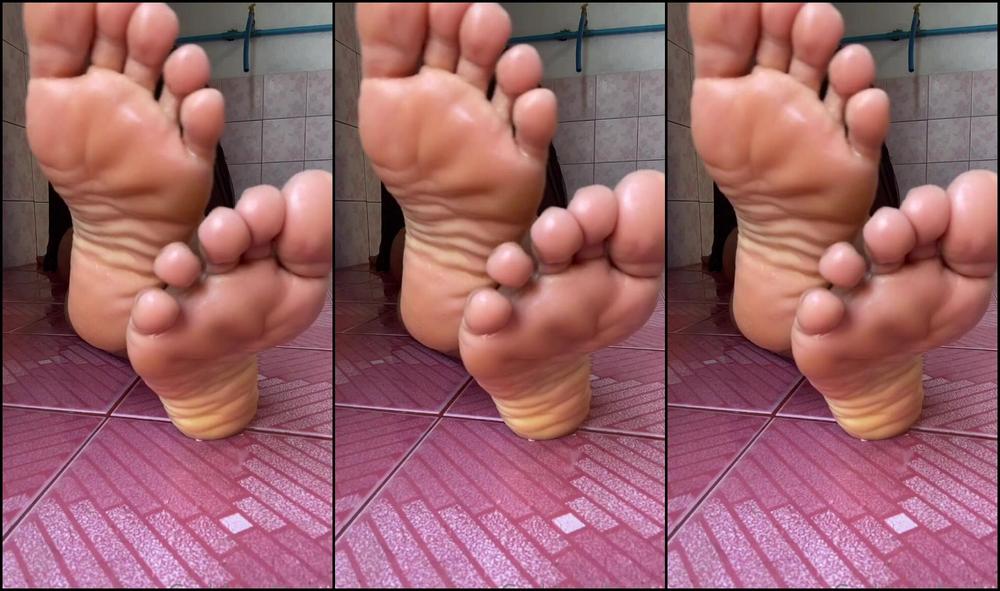 Goddessnutty Shower Time