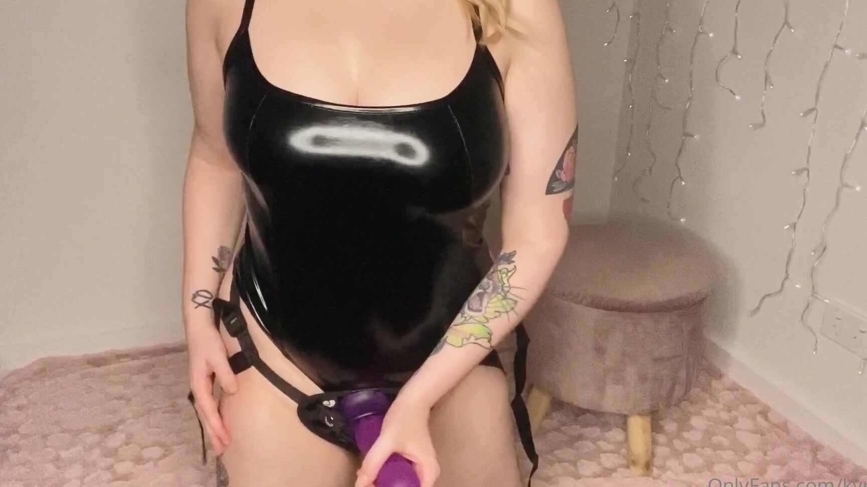 Kyrafae Taking Control Of A Sissy