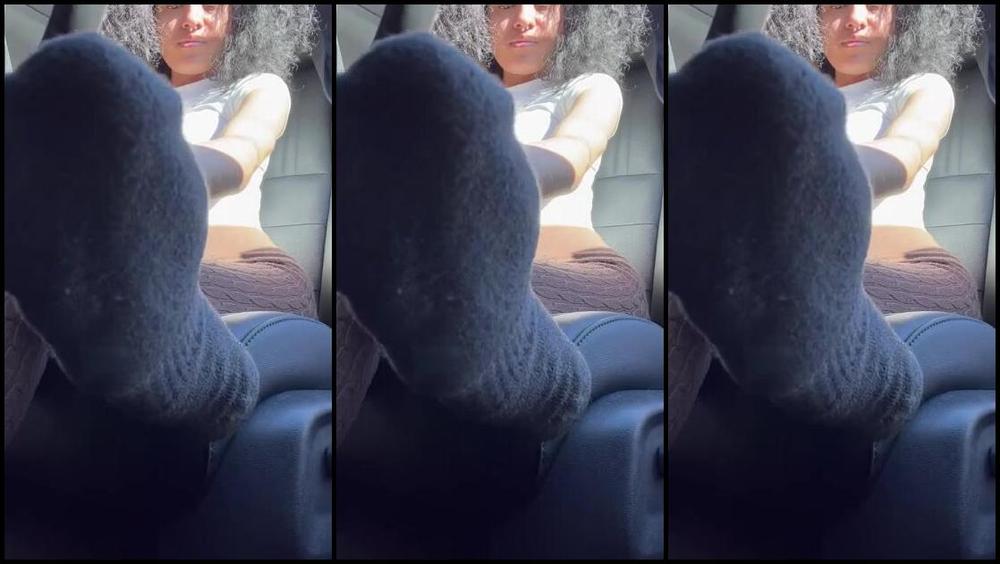 Solelessky Onlyfans Waiting For A Good Listening Foot Bitch