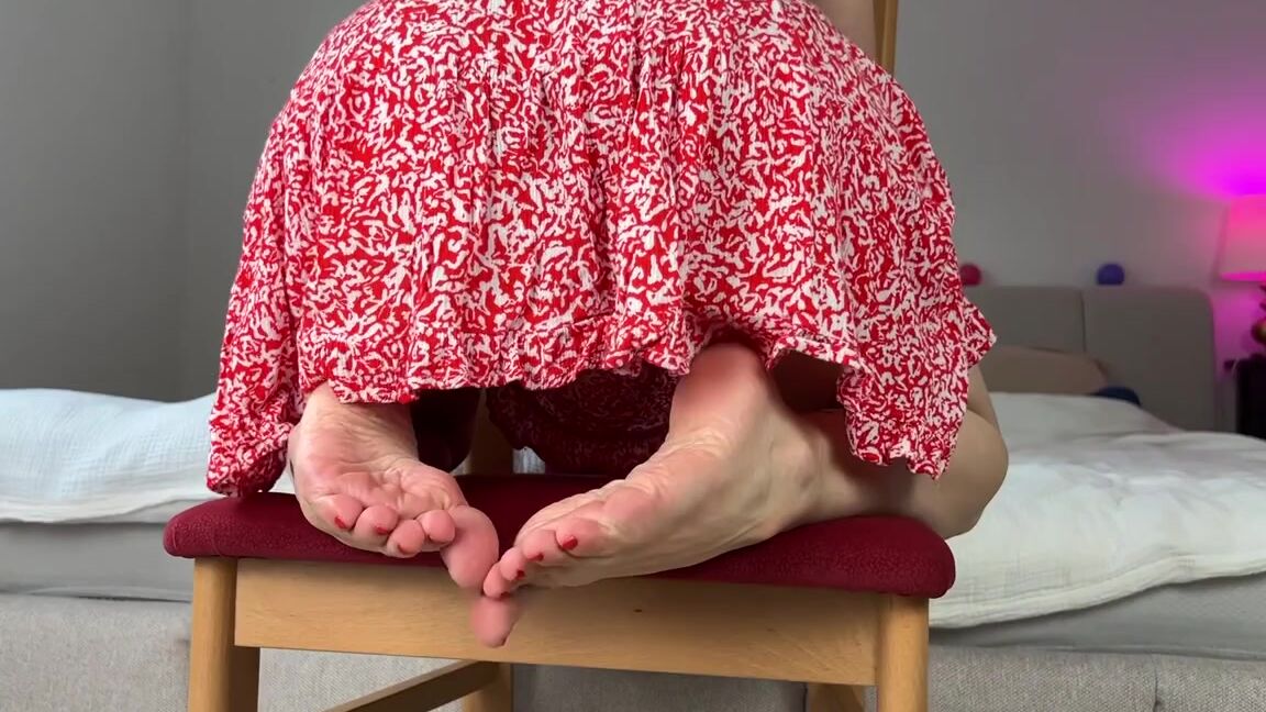 Goddess Claire Nicknamed Goddessclair 06 07 2024 Onlyfans Video Press Your Face Against My Soles And Let Me Sit On Your Head