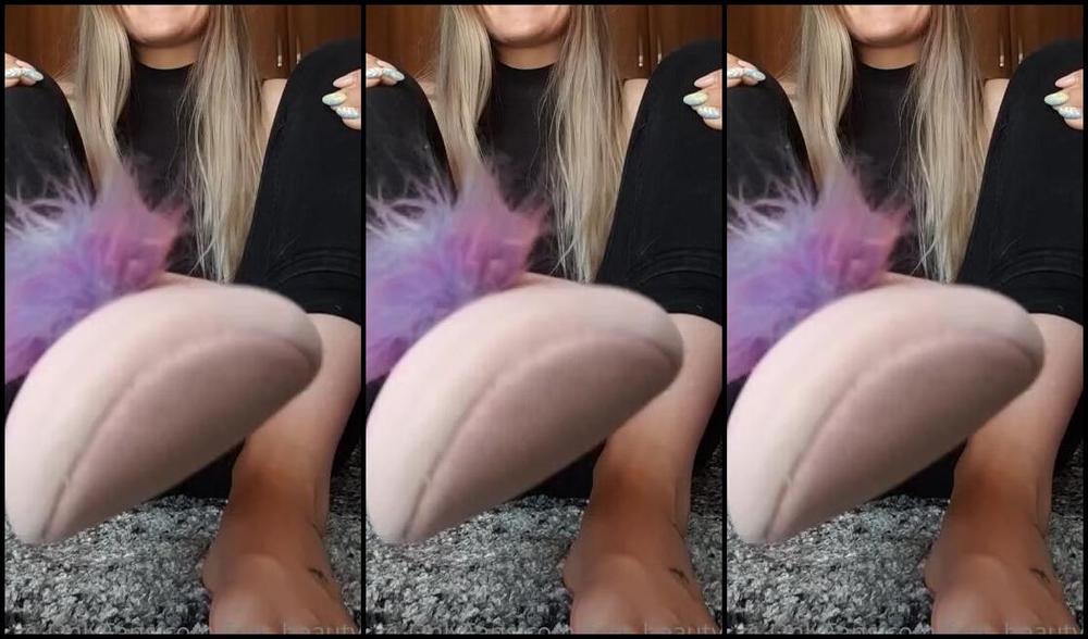 Feet Beautyx Nicknamed Feet Beautyx 09 19 2020 Onlyfans Video Fetch My Friends Slipper My Little Slave Boy Its Very Sweaty Will You Have A