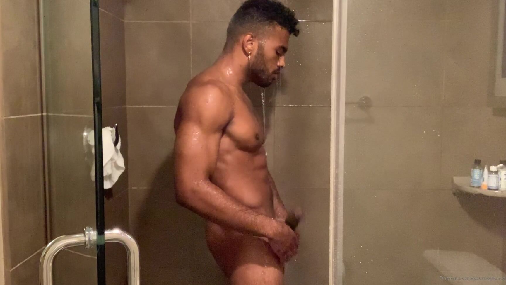 yourboyfcisco-16-10-2019-72098029-a-clean-dick-is-a-good-dick