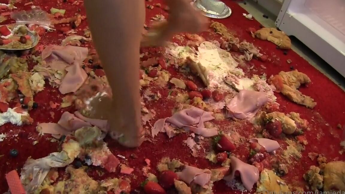 Jamiedaniels Onlyfans This Is The Early Thursday Post Which Is Of Course The Fan Clip Request Day This One Is Called Crup