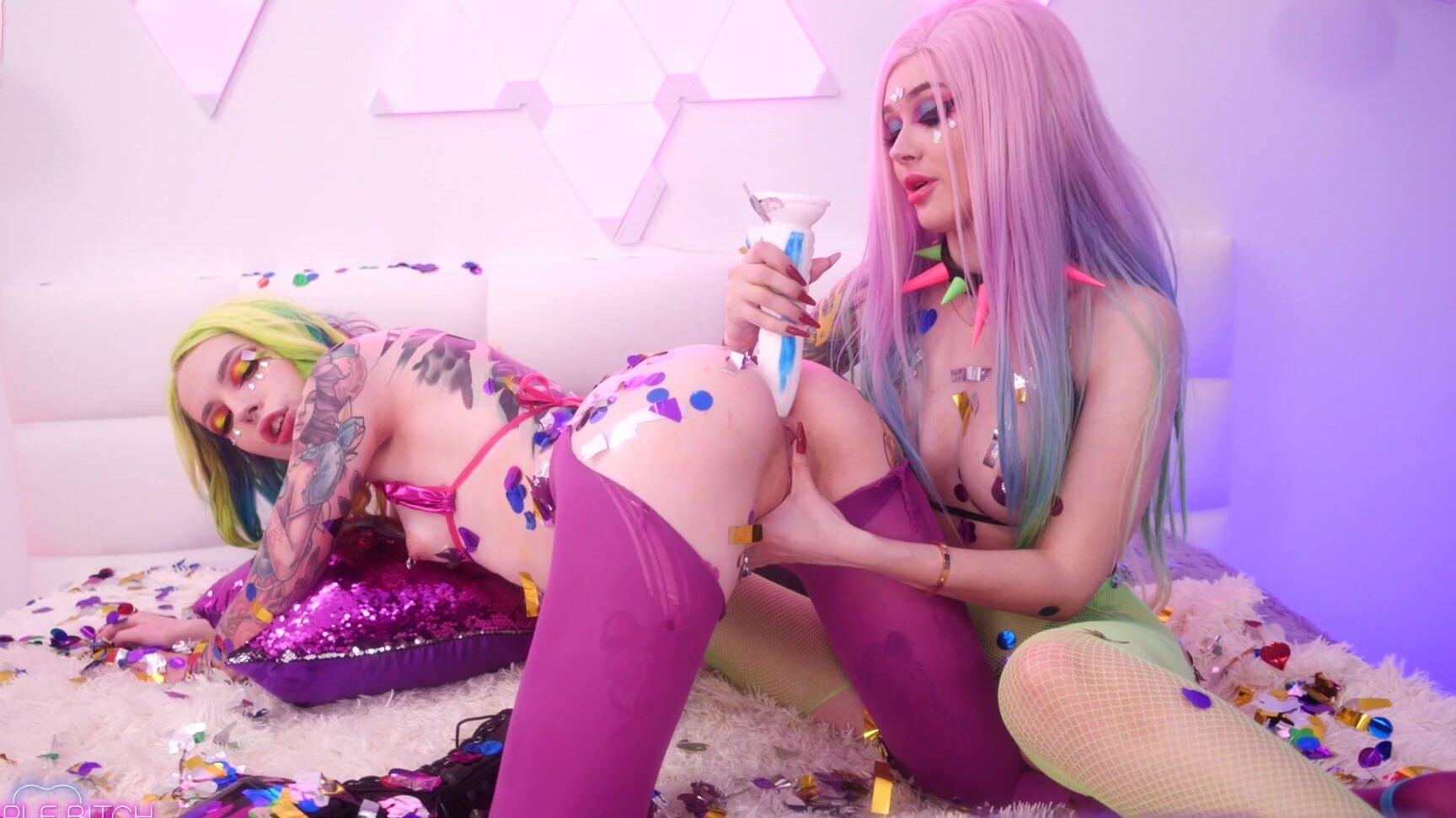 Anal,Lesbians,Oil,Pussy Play,Sexy Gamer purple bitch sex lesbian party with purple bitch ManyVids