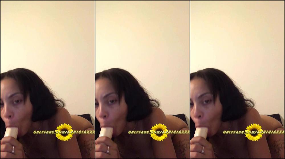 Arnisiaxxx My Old Icloud Popped Up And I Found Some Old Videos Lol I Look Younger Enjoooy