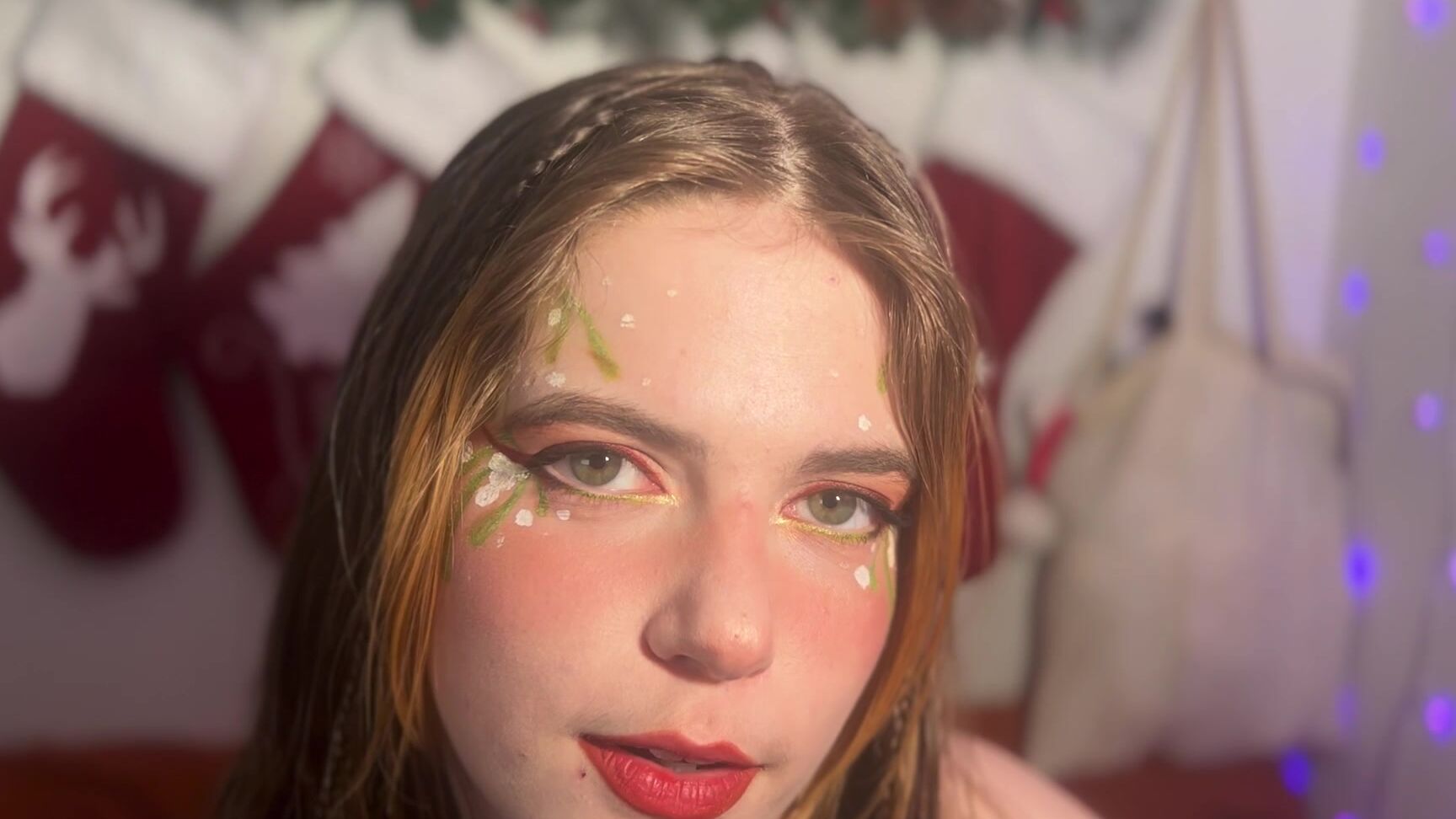 "LongHairLuna" fairy tales, fantasy, kissing, pussy eating, romantic Eating Out A Mistletoe Hoe manyvids