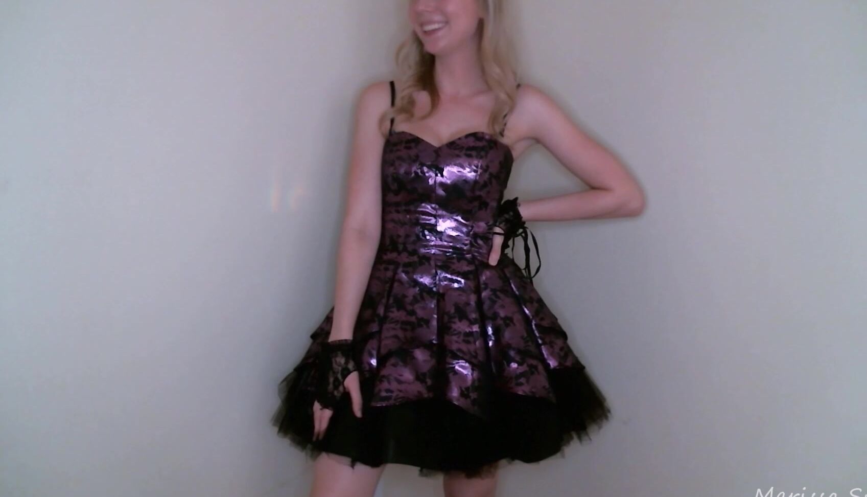 Body Part Comparison, CFNM, Cock Worship, Costume, Doggystyle marissa sweet everyone loves your big cock ManyVids