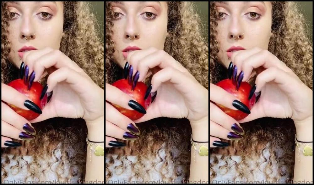 Lalalaura Nicknamed Lauras Kingdom 07 31 2020 Onlyfans Video Chillas Claw Talk