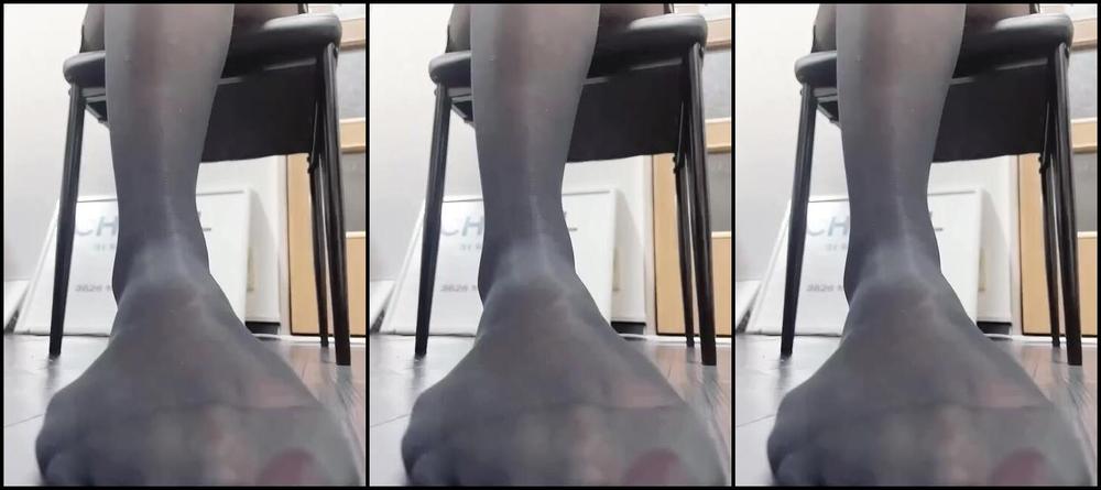 Miichannel R Nicknamed Miichannel R 05 04 2024 Onlyfans Video Army Black Stockings Giantess
