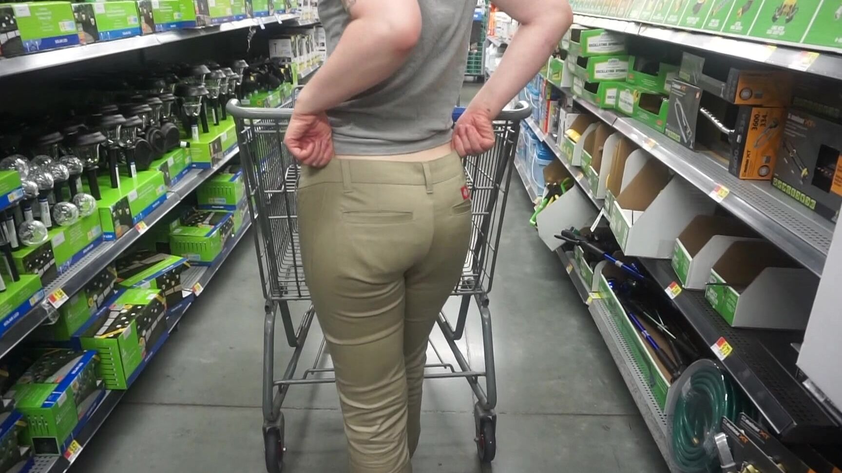 Mystie Mae Public Voyeur Ass Tease Custom