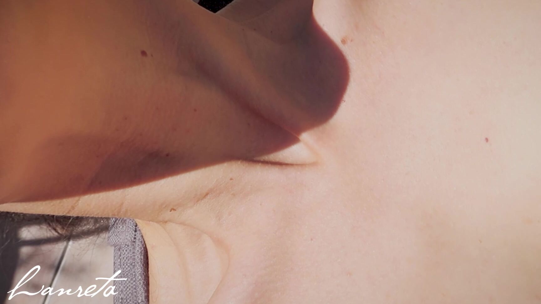 Lanreta Neck Fetish With Tongue Out