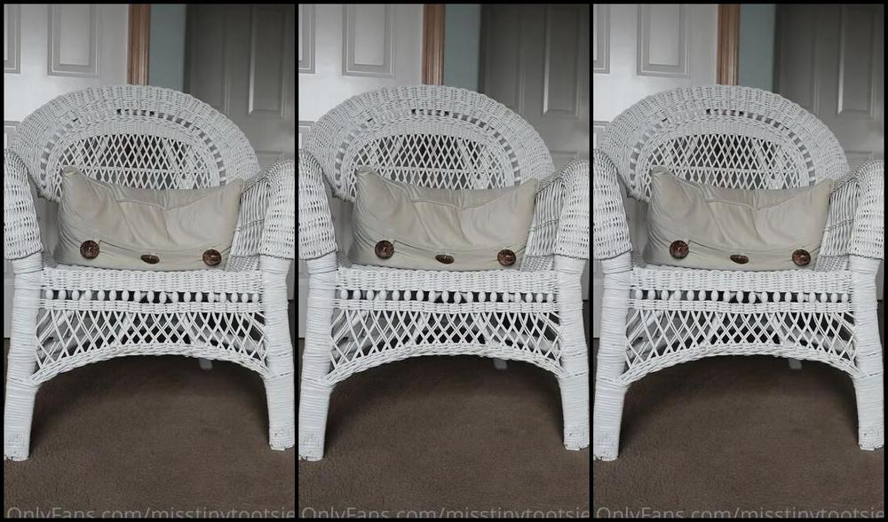 Misstinytootsies Onlyfans Pov Your Girlfriend Comes Home From A Long Day At Work And Confides In You About Her Feet Sweating