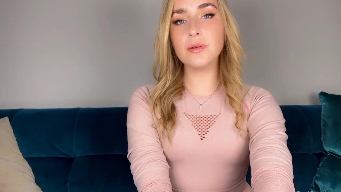 God Scarlette Nicknamed Godscarlette Findom 09 21 2023 Onlyfans Video Big Or Small Theyre All Disgusting To Me Amp You All Owe Me