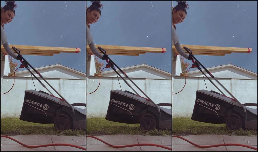 Valentinacooper 3298092938 04 29 2024 Vamos Cortar Ervas Comigo Slaves